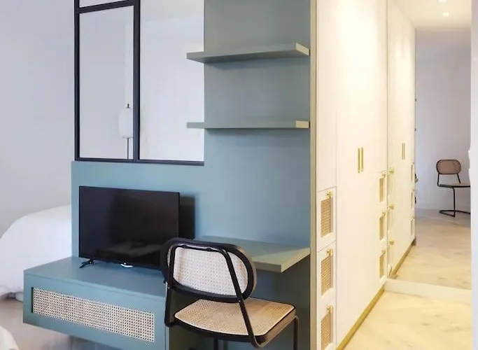 La Parenthese Апартаменты